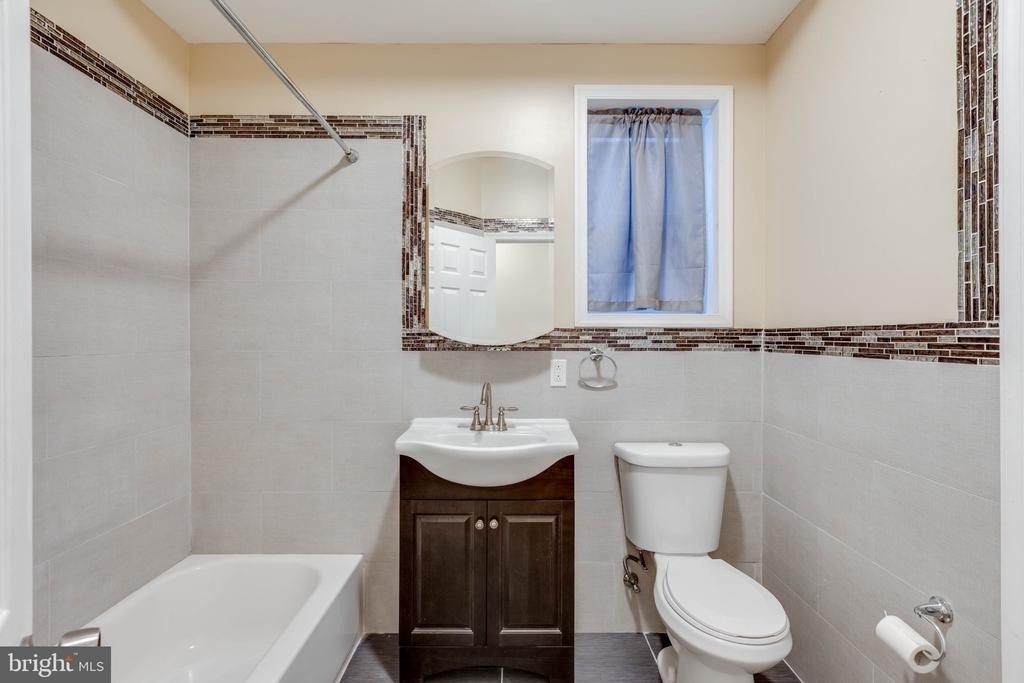 2554 N 8th Street - Photo 11