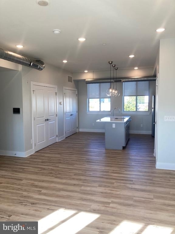 121 W Cumberland Street - Photo 4