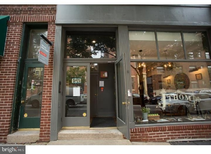 924 Pine Street - Photo 0