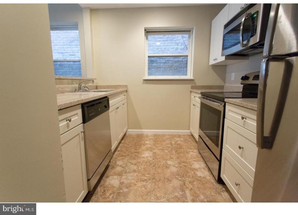924 Pine Street - Photo 6