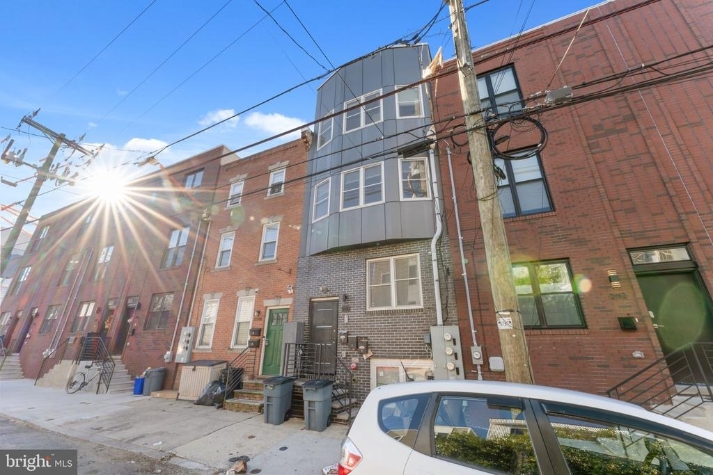 2110 W Master Street - Photo 18