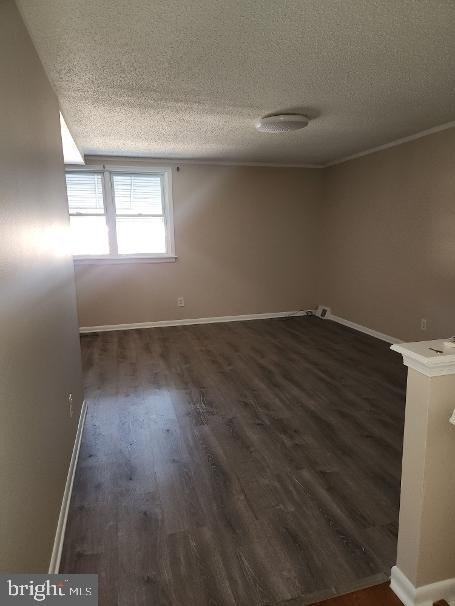526 Lawler Terrace - Photo 4