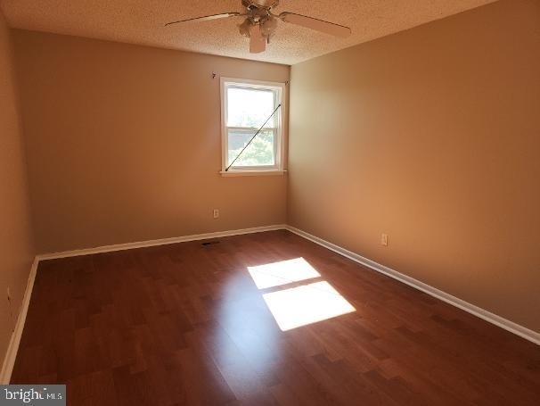 526 Lawler Terrace - Photo 10