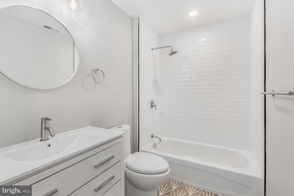 1144 Frankford Avenue - Photo 15