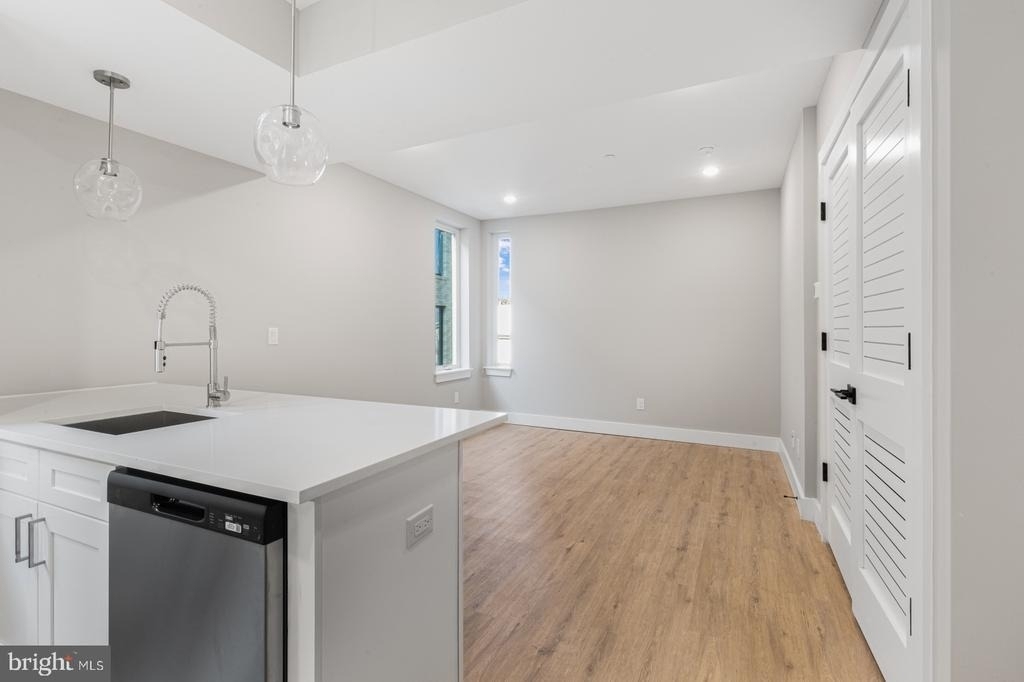 1144 Frankford Avenue - Photo 7