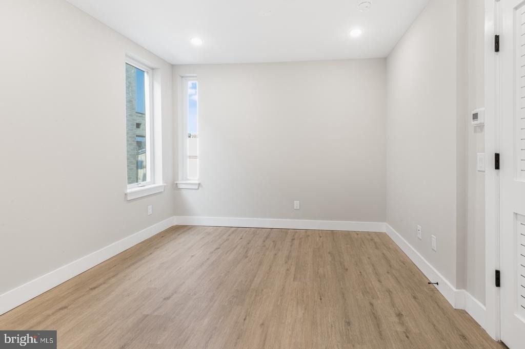 1144 Frankford Avenue - Photo 9