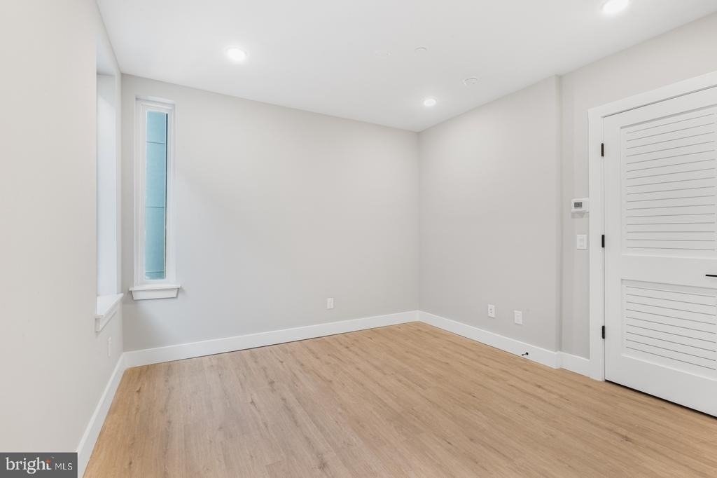 1144 Frankford Avenue - Photo 12