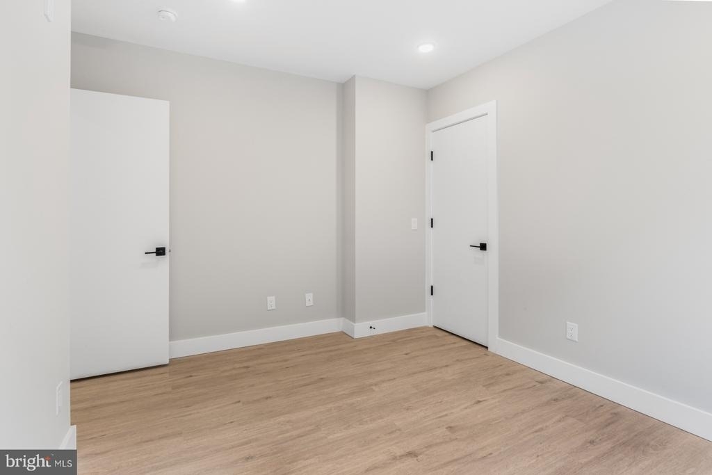 1144 Frankford Avenue - Photo 21