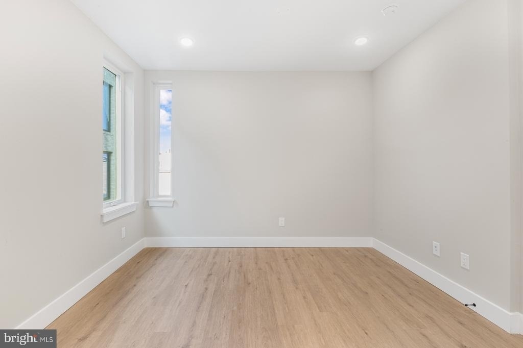 1144 Frankford Avenue - Photo 13