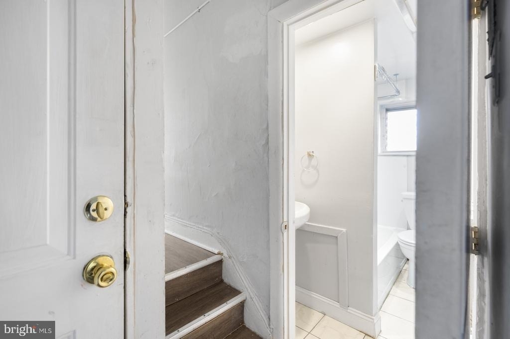 1735 W Oxford Street - Photo 11