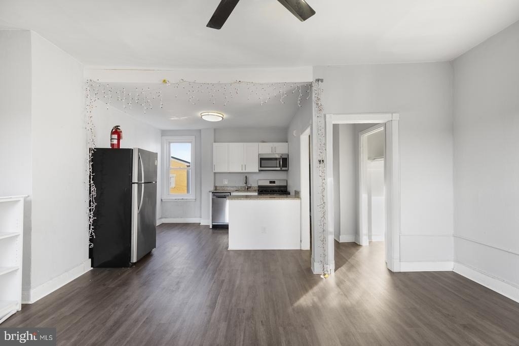 1735 W Oxford Street - Photo 2