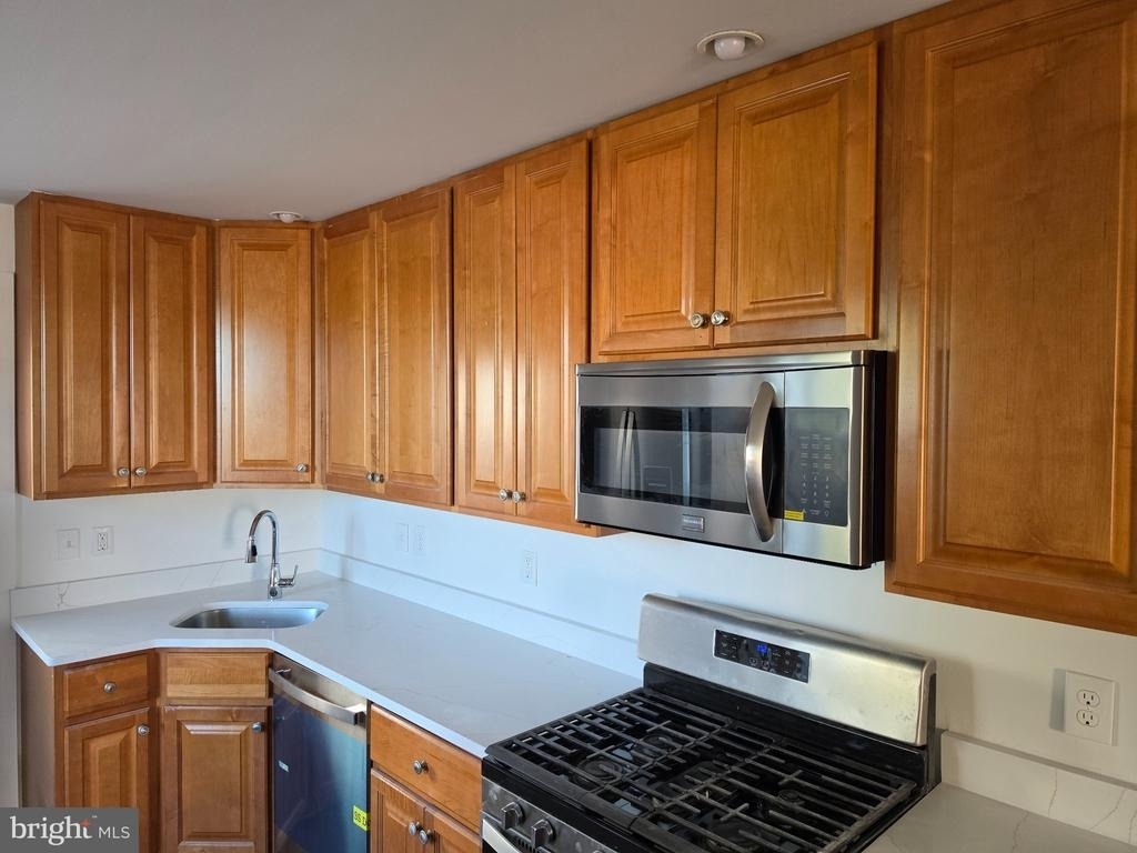 3637 Reed Street - Photo 2