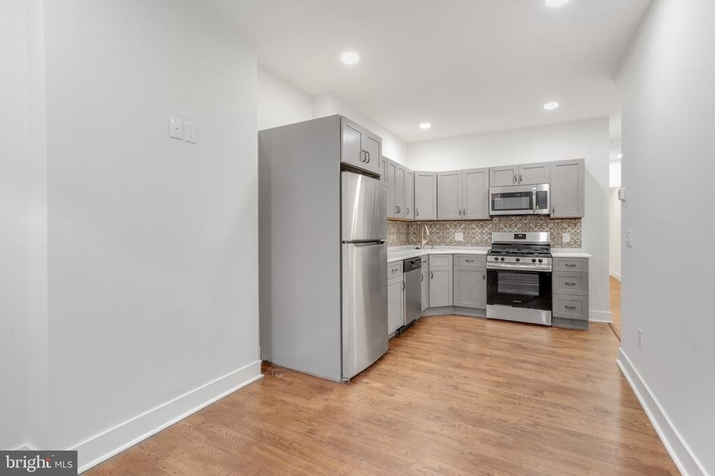 1610 Swain Street - Photo 2