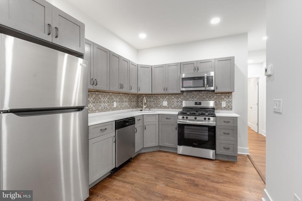 1610 Swain Street - Photo 0