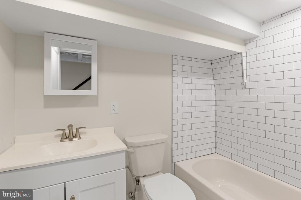 1610 Swain Street - Photo 15