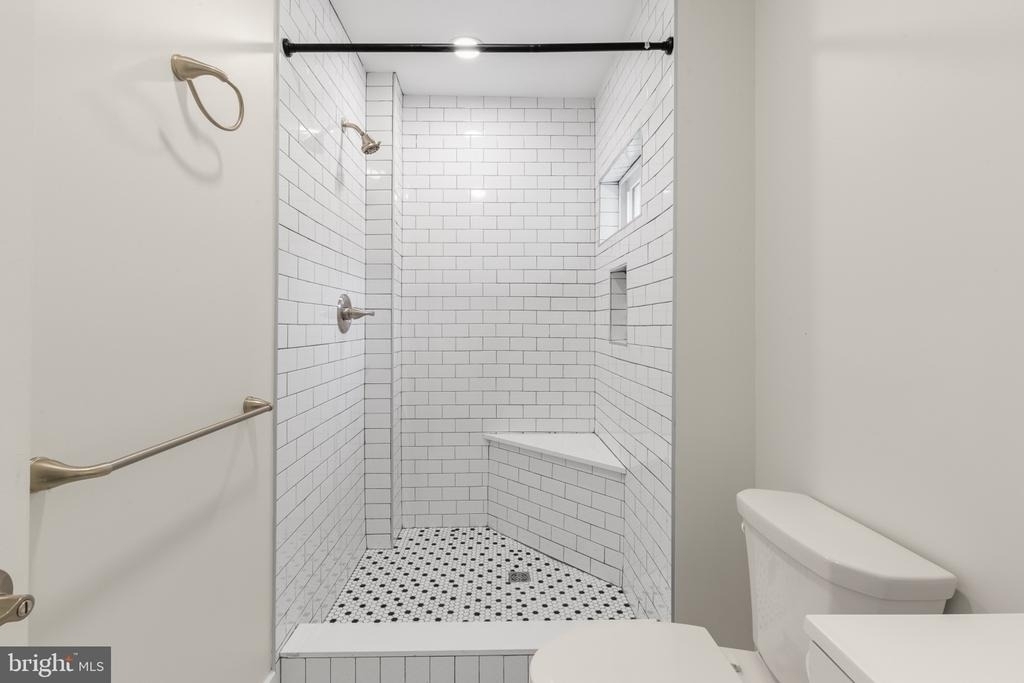 1610 Swain Street - Photo 7