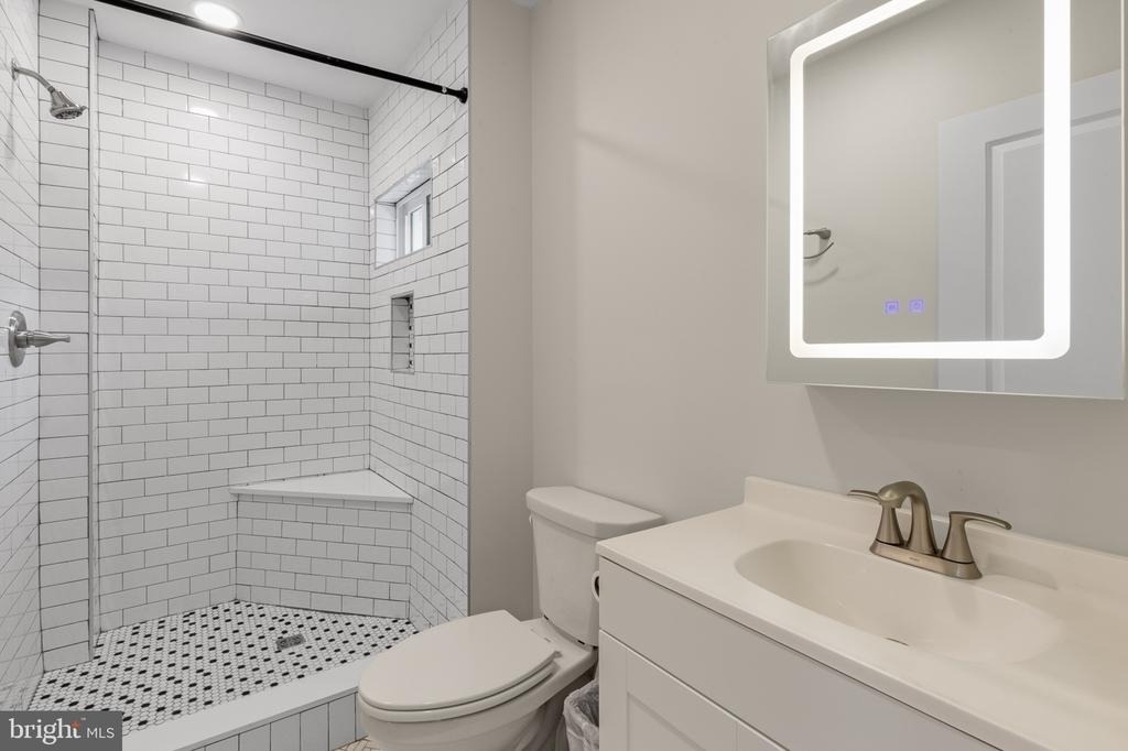 1610 Swain Street - Photo 6