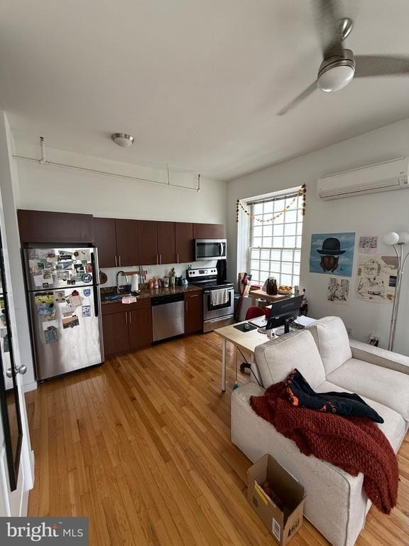 4 Leverington Avenue - Photo 2