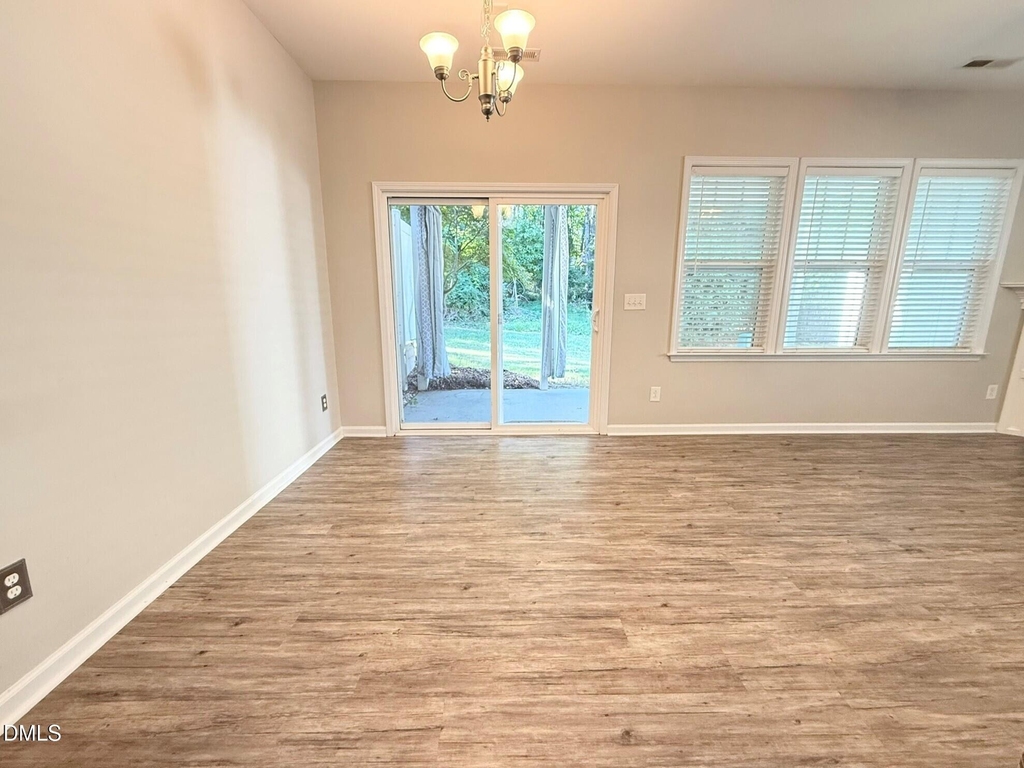 163 Deacon Ridge Street - Photo 7