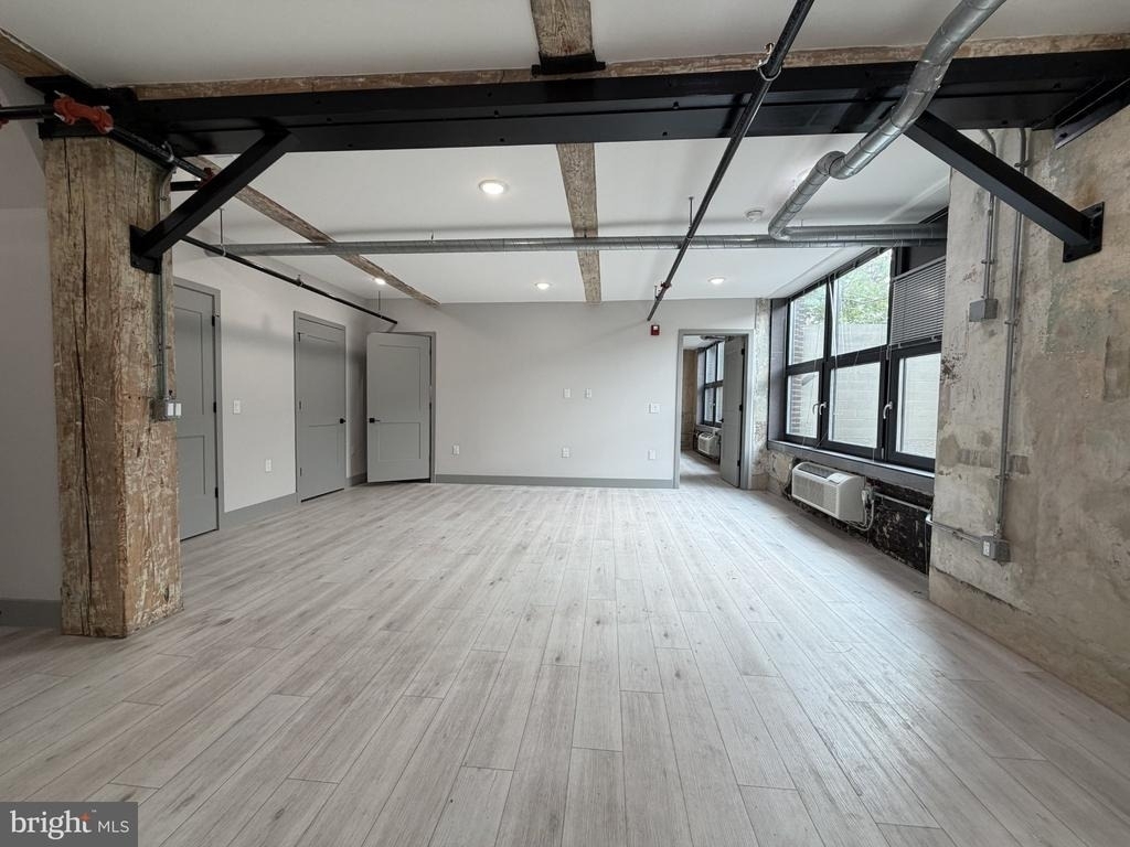 1810 E Venango Street - Photo 9