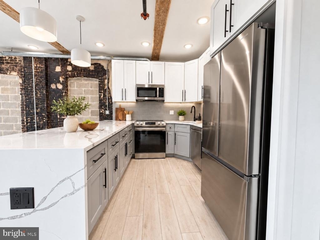 1810 E Venango Street - Photo 4
