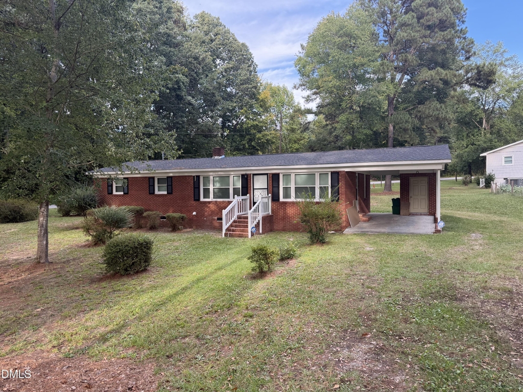 715 E River Road - Photo 0
