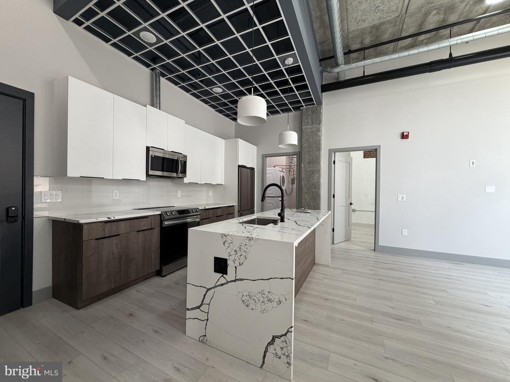 1810 E Venango Street - Photo 10