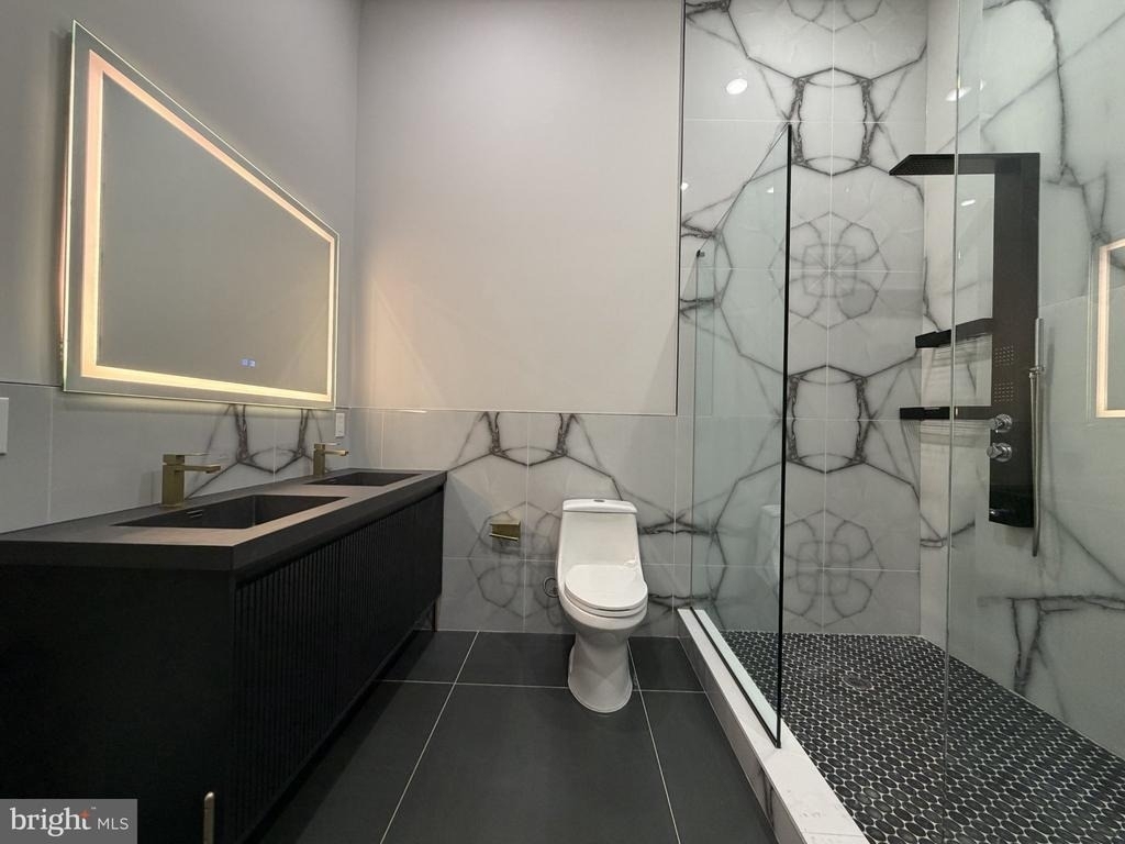 1810 E Venango Street - Photo 13