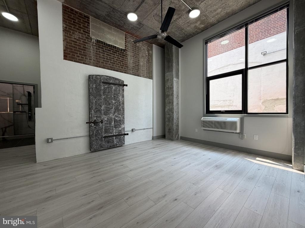 1810 E Venango Street - Photo 14