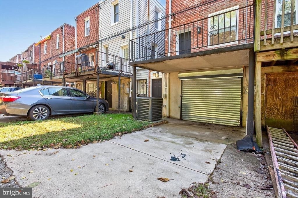 5925 Woodcrest Avenue - Photo 27