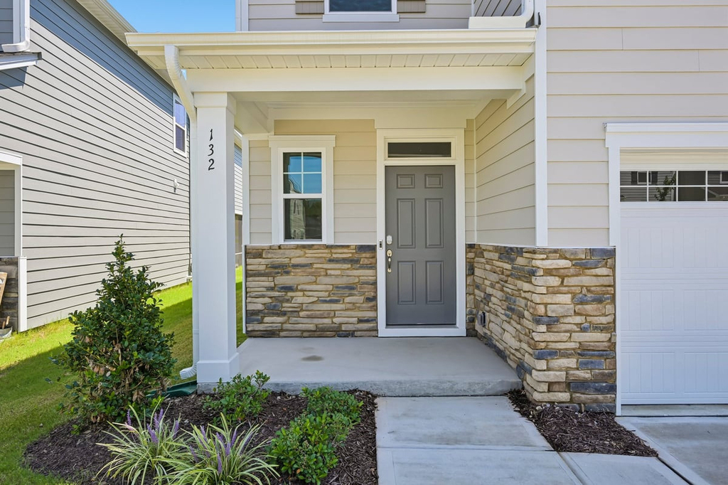 132 Fablewood Trail - Photo 1