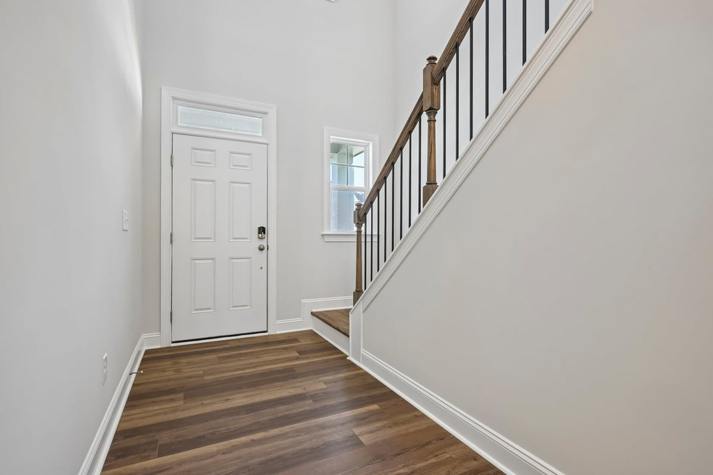 132 Fablewood Trail - Photo 2