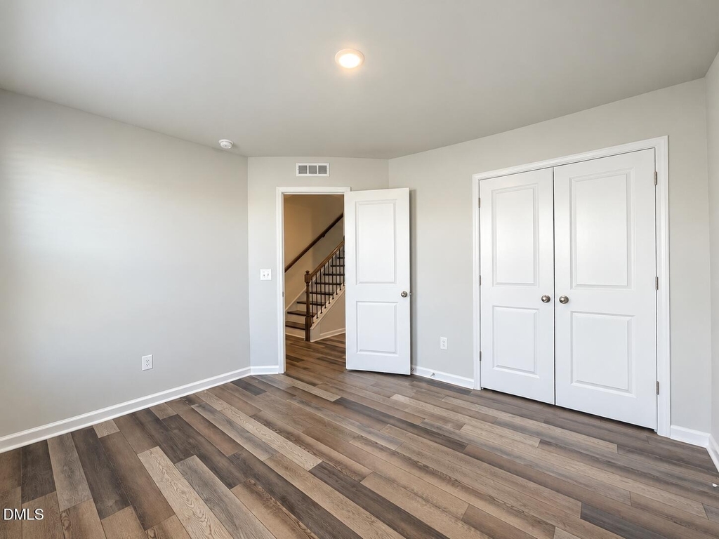 417 Carolina Springs Boulevard - Photo 4