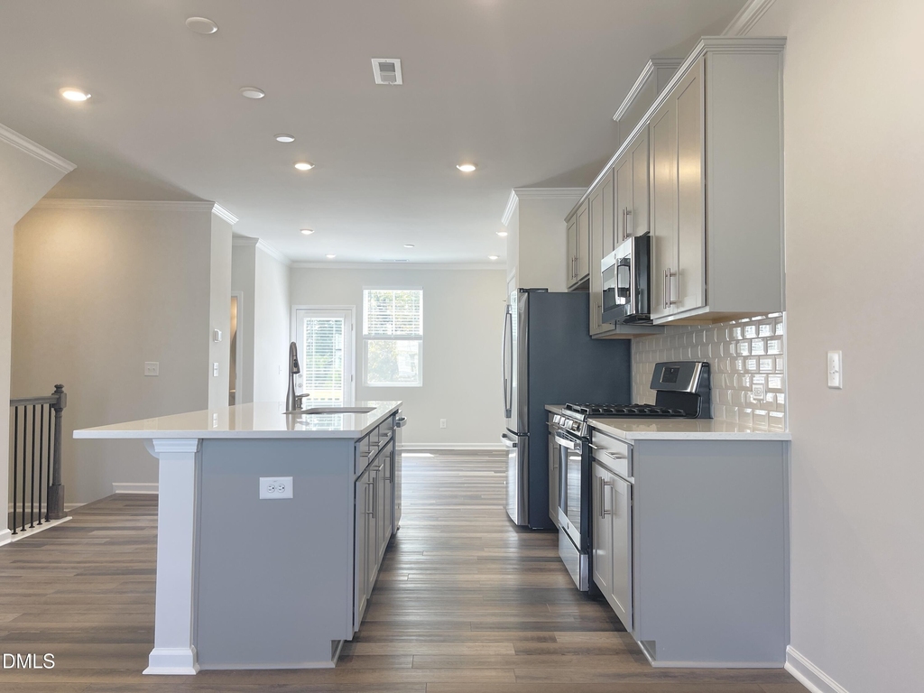 417 Carolina Springs Boulevard - Photo 7