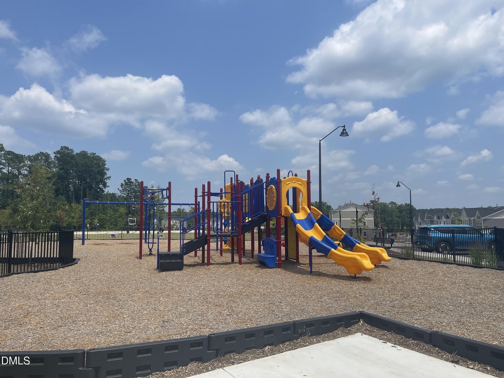 417 Carolina Springs Boulevard - Photo 34