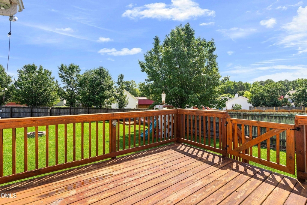 211 Courtland Drive - Photo 28