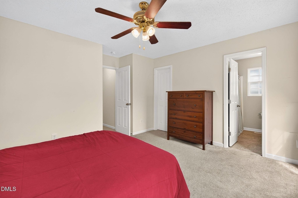 211 Courtland Drive - Photo 17