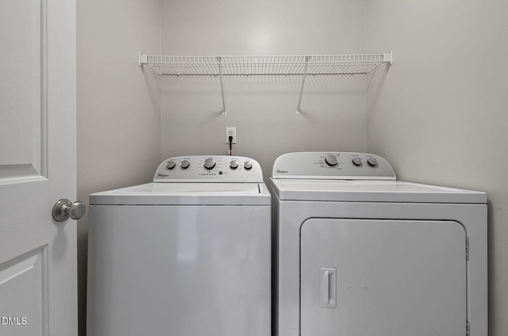 4 Alexis Court - Photo 32