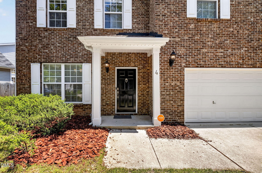 4 Alexis Court - Photo 2