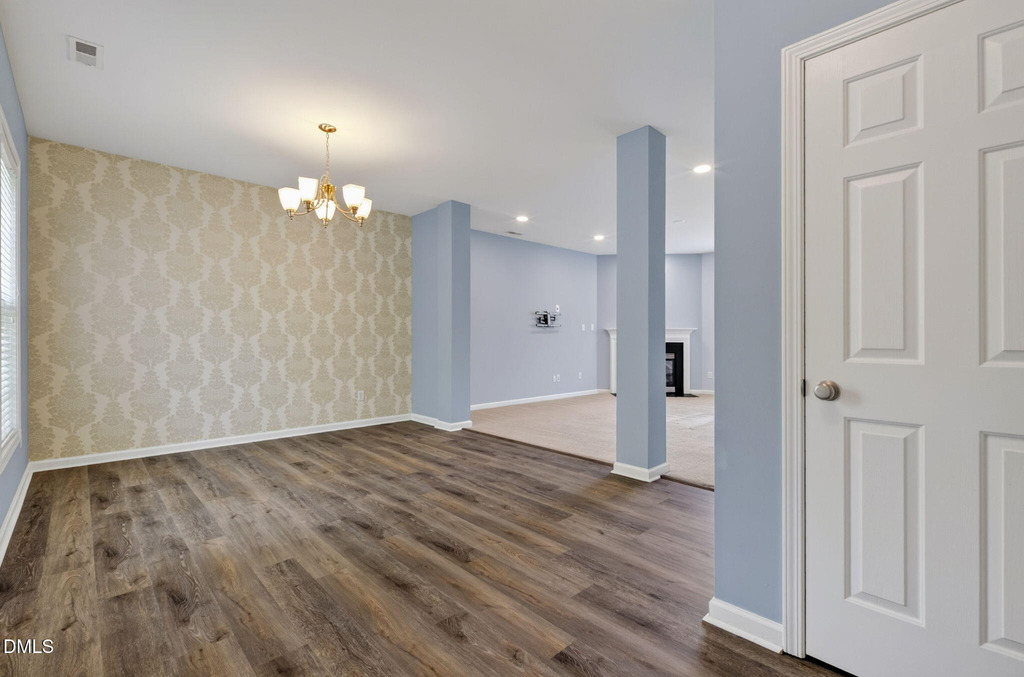 4 Alexis Court - Photo 5