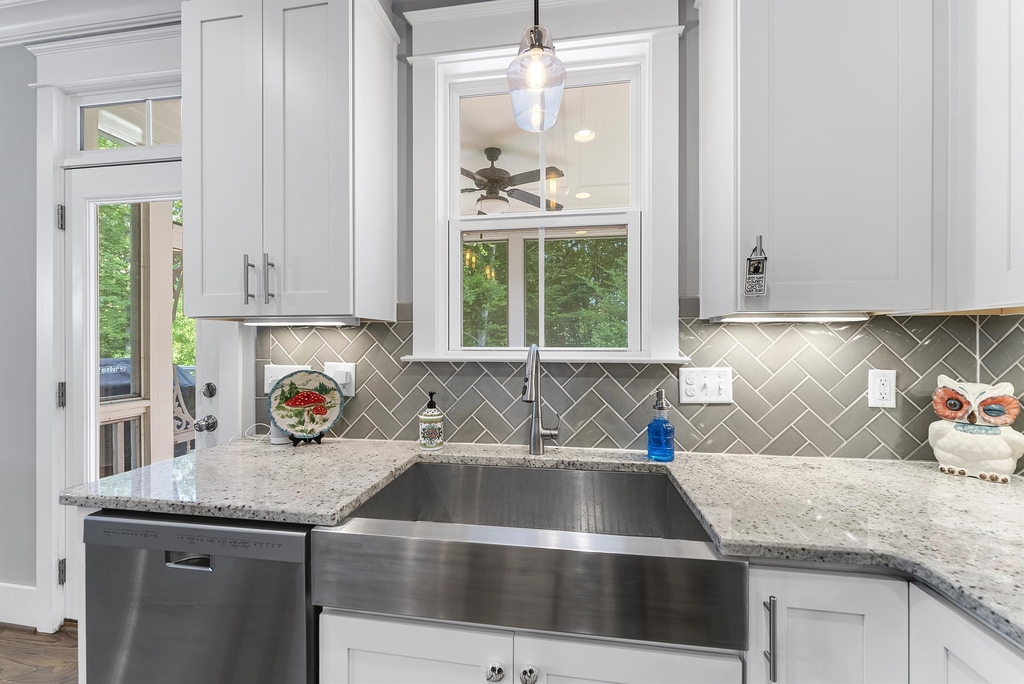 8112 Tuxford Drive - Photo 11