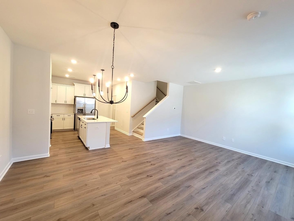 215 Chesapeake Cmns Street - Photo 7