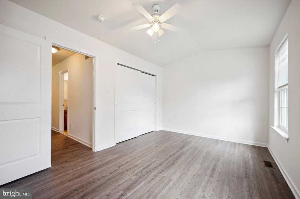 350 N York Road - Photo 8