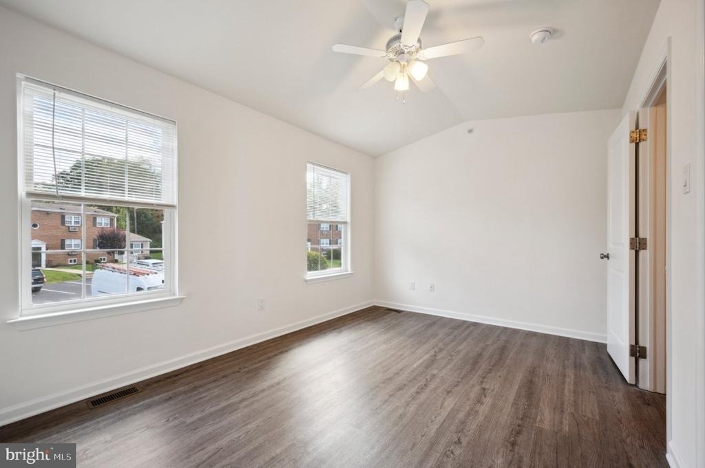 350 N York Road - Photo 9