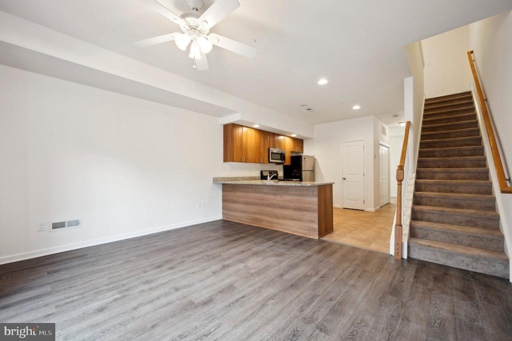 350 N York Road - Photo 5