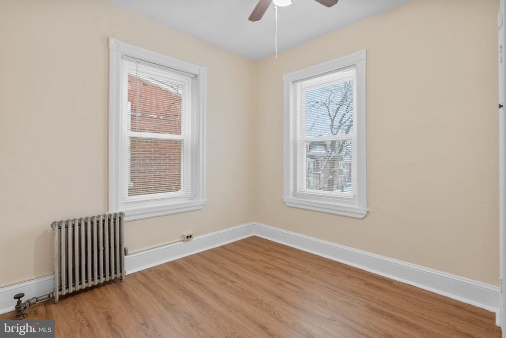 206 E Elm Street - Photo 19