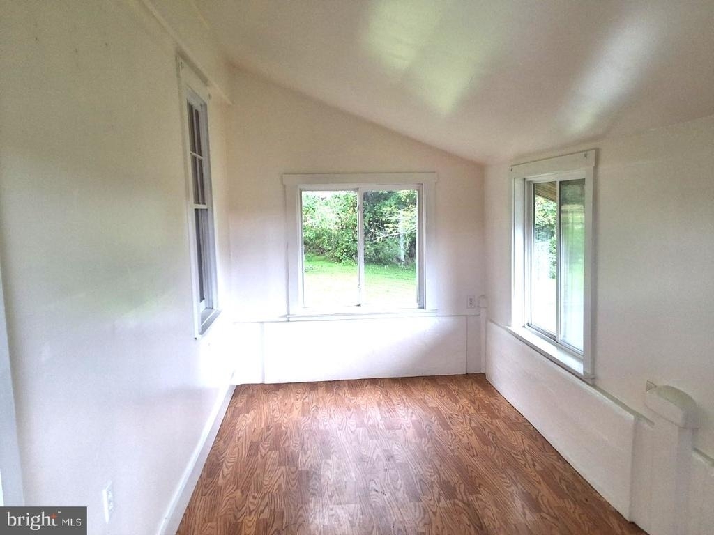 206 Wolfrock Road - Photo 7