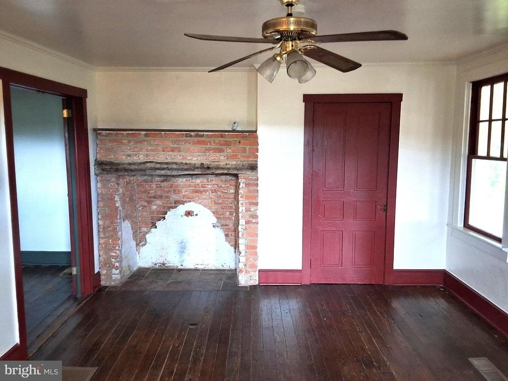 206 Wolfrock Road - Photo 3