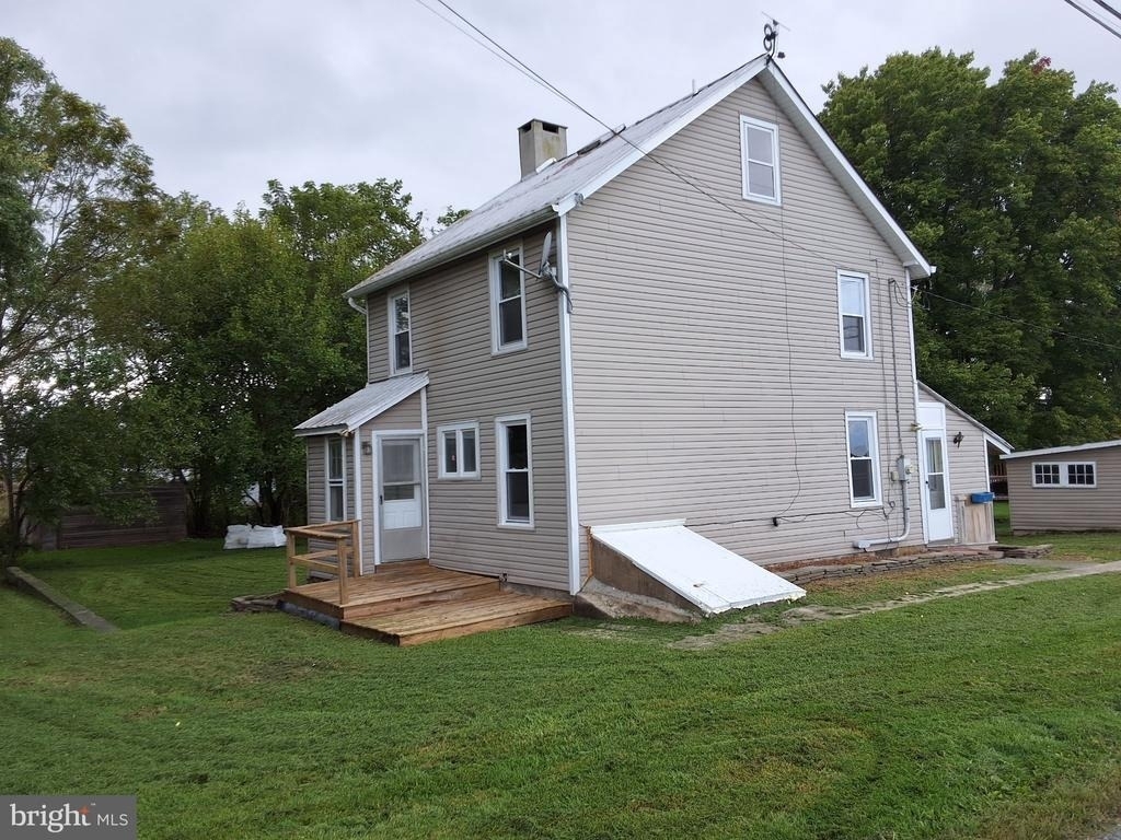 206 Wolfrock Road - Photo 0