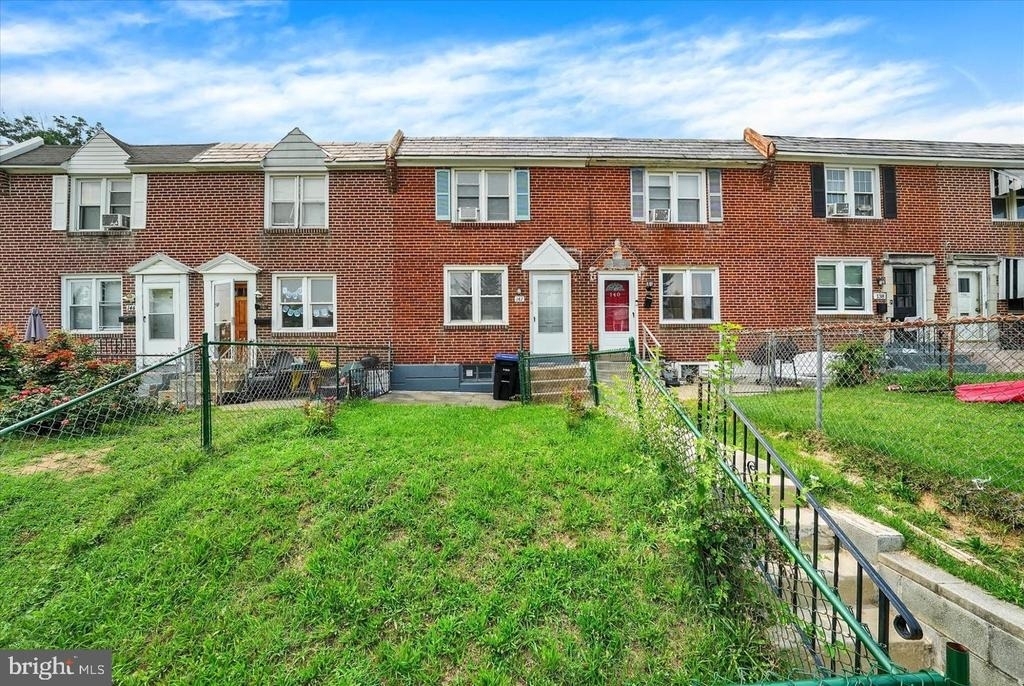 142 W 21st Street - Photo 2